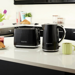 Электрический чайник Russell Hobbs 27361-70 черный