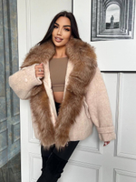 Зимний пуховик - бомбер из шерсти с мехом лисы