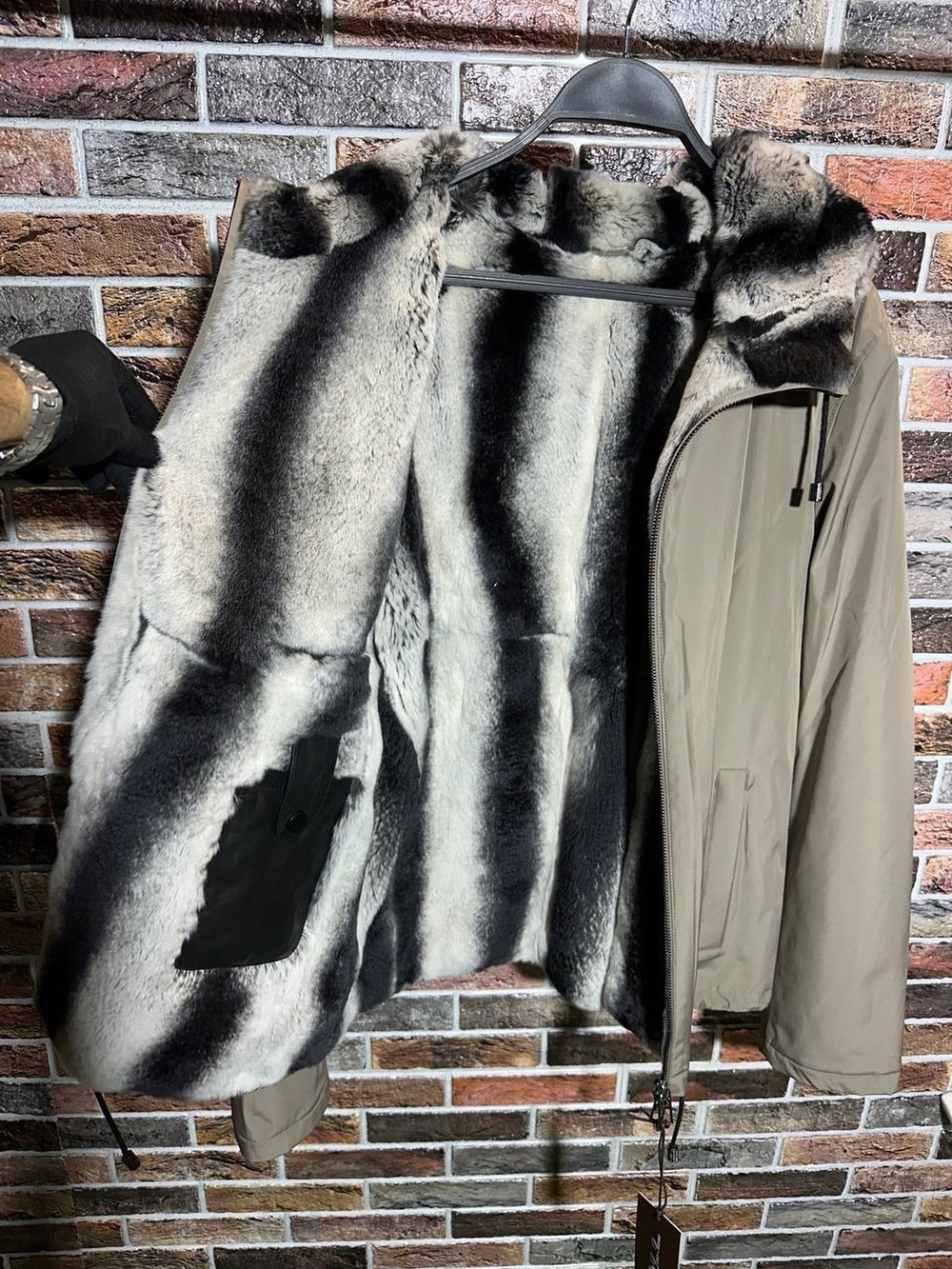 Бомбер с мехом Loro Piana