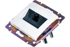 Розетка RJ45 Legrand Valena 5е белый 07512