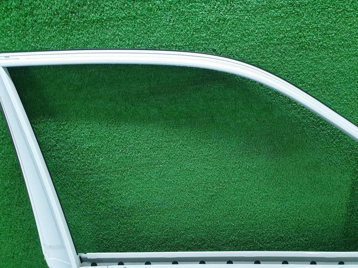 Дверь передняя левая Suzuki Grand Vitara (12-16)