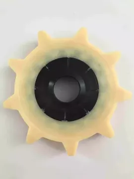 Звёздочка пластиковая со ступицей под 205 подшипник