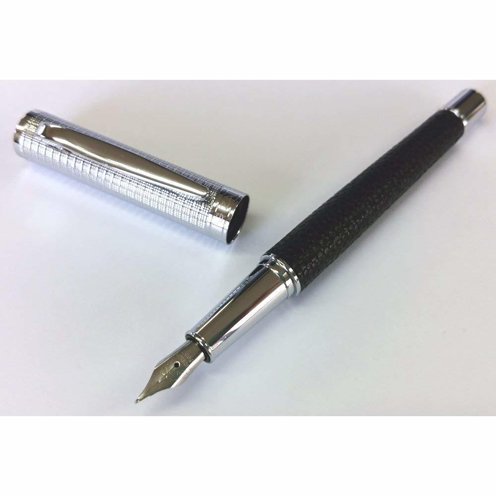 Перьевая ручка Ohto GIZA (черная, перо Fine)