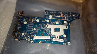 Материнская плата для ноутбука Lenovo E31-70 NM-A681 NOK Intel Core i3 5005U UMA APS (5B20K84059), оригинал