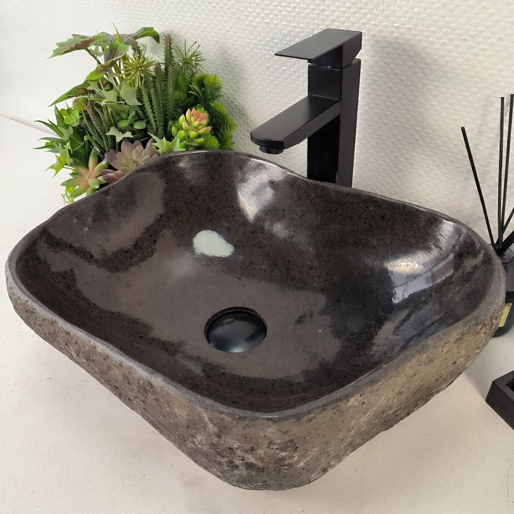 Раковина из речного камня RS-65065 44*33*15 0861