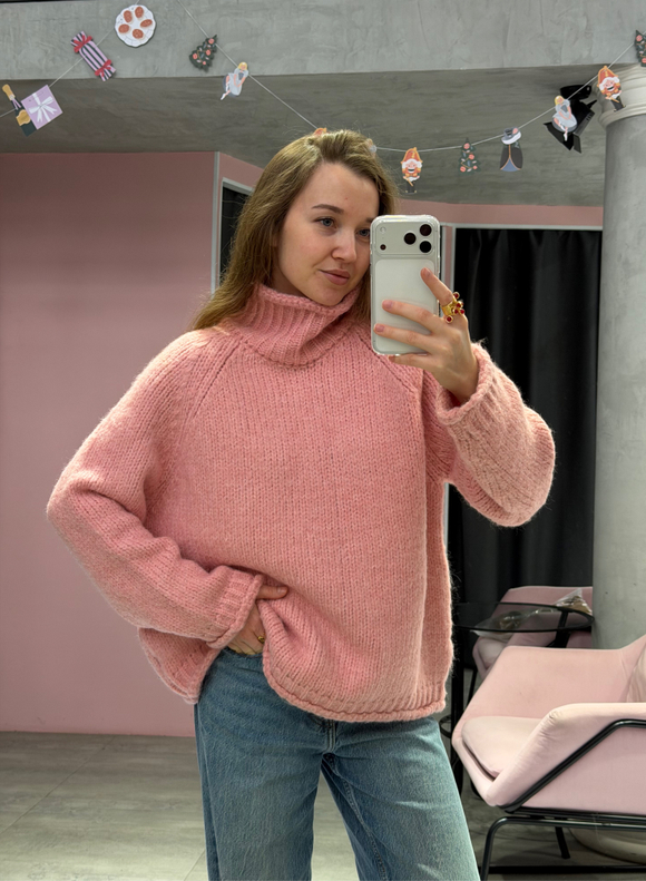 Свитер с горлом Candy розовый