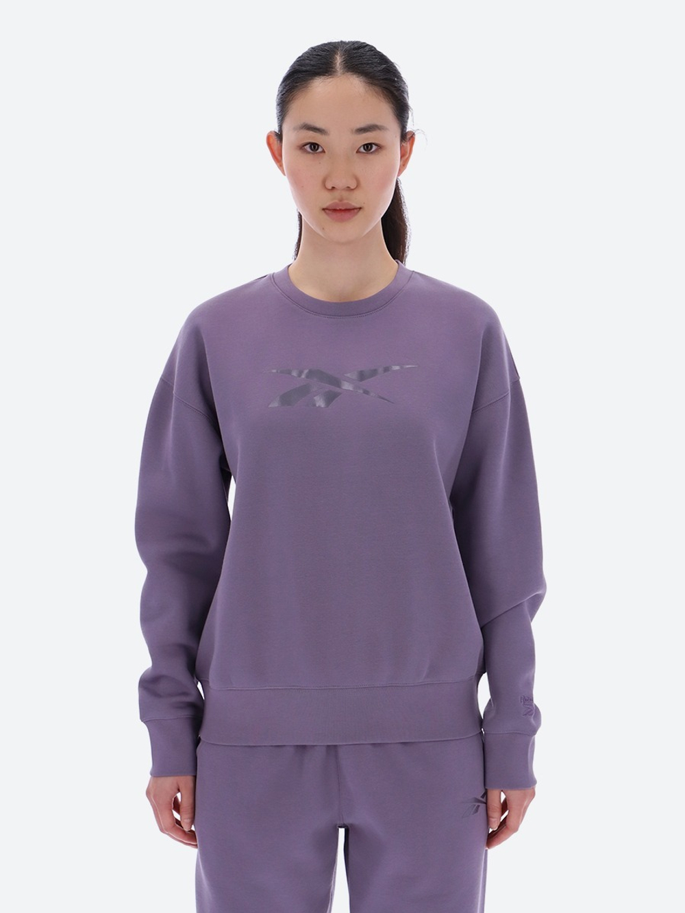 Толстовка женская REEBOK ABIGAIL TONAL SATIN CREWNECK SWEATSHIRT