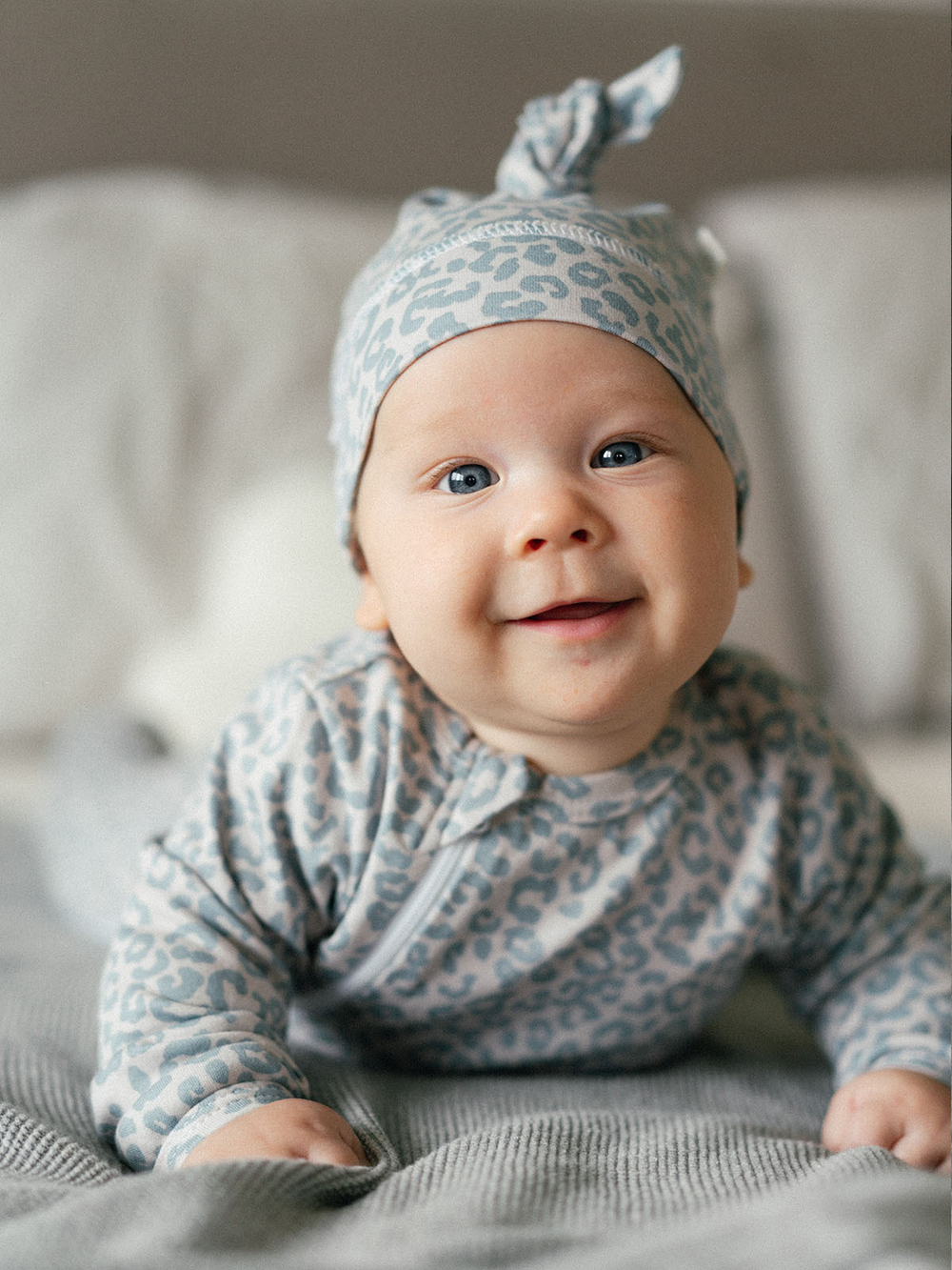 Комбинезон Mjölk Sleep and Play Blue Leopard, уценка