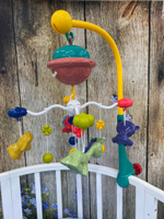 201030461/Муз.карусель на бат., пульт упр., проэктор,свет. и звук, регулир. громк.,в/к 37*36*12/12