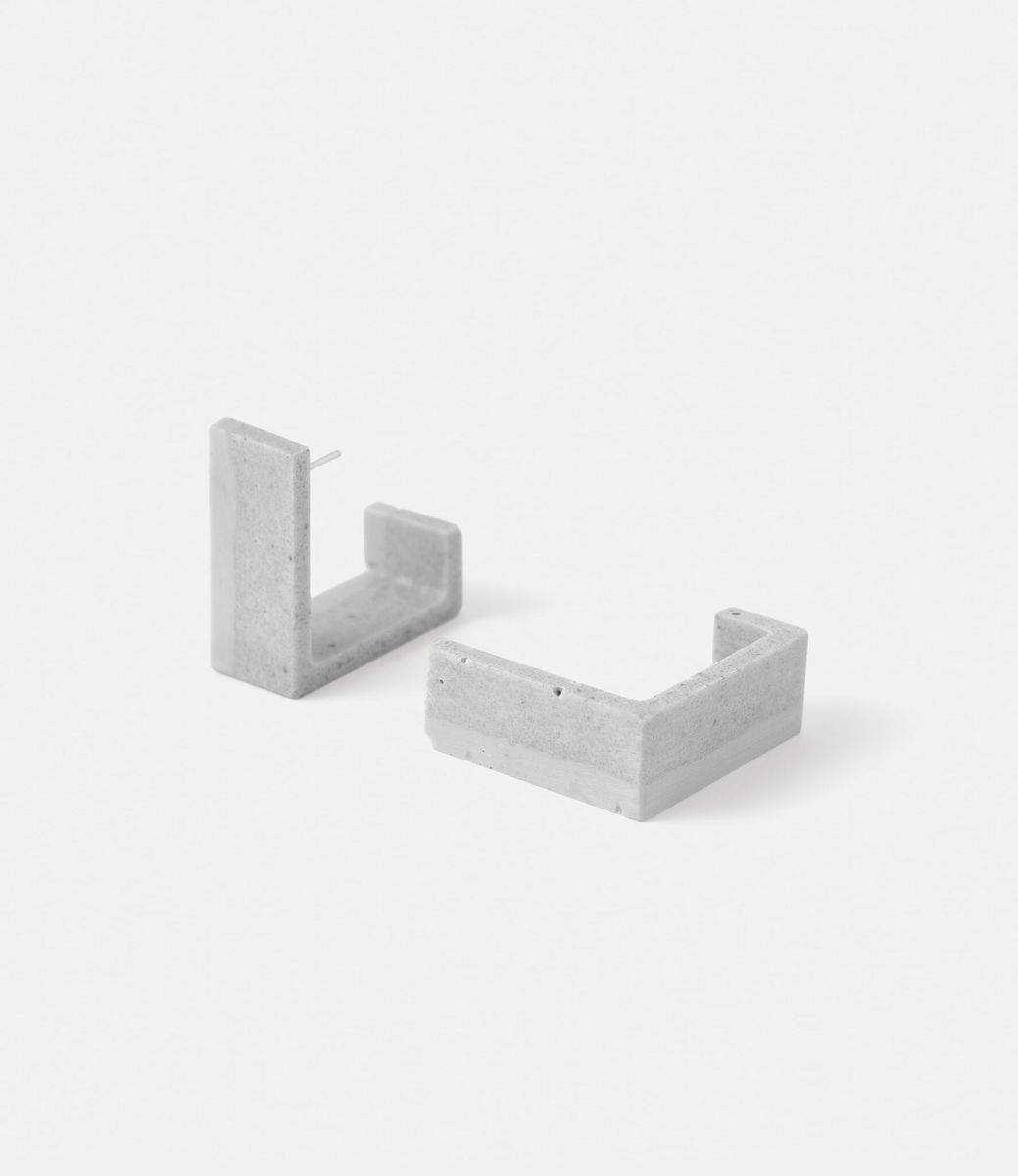 Urban Olive Design Square Earrings Grey — серьги из бетона