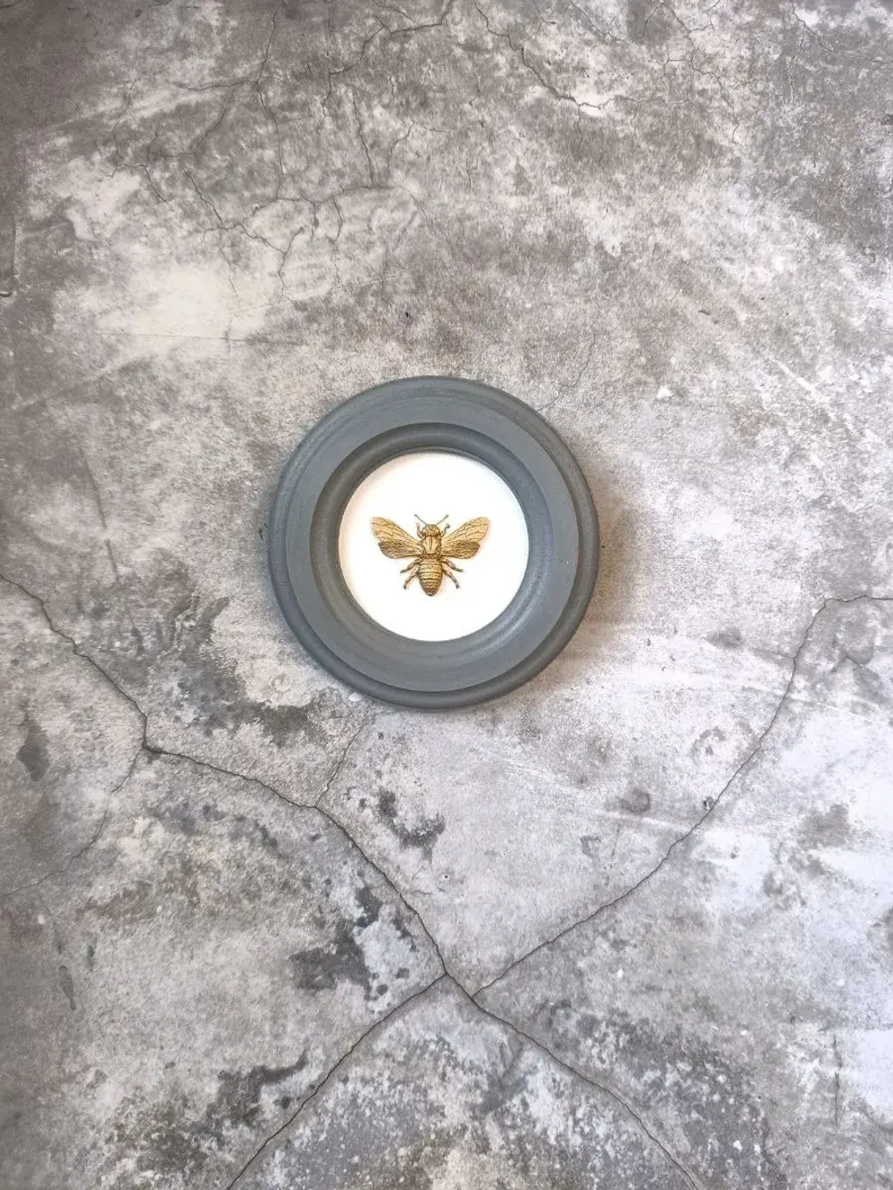 Панно 14 см. насекомые на стену для интерьера Пчела