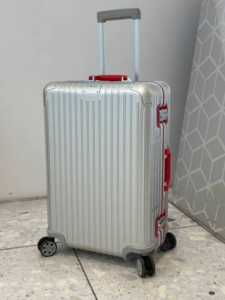 Чемодан Rimowa