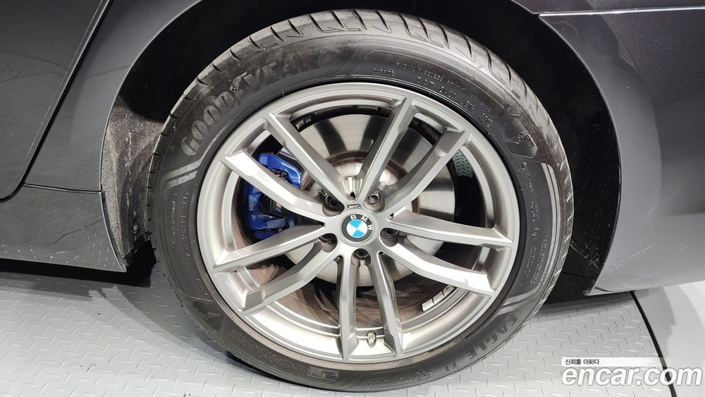 BMW 5 Series (G30) 530e M Sports (05.2020)