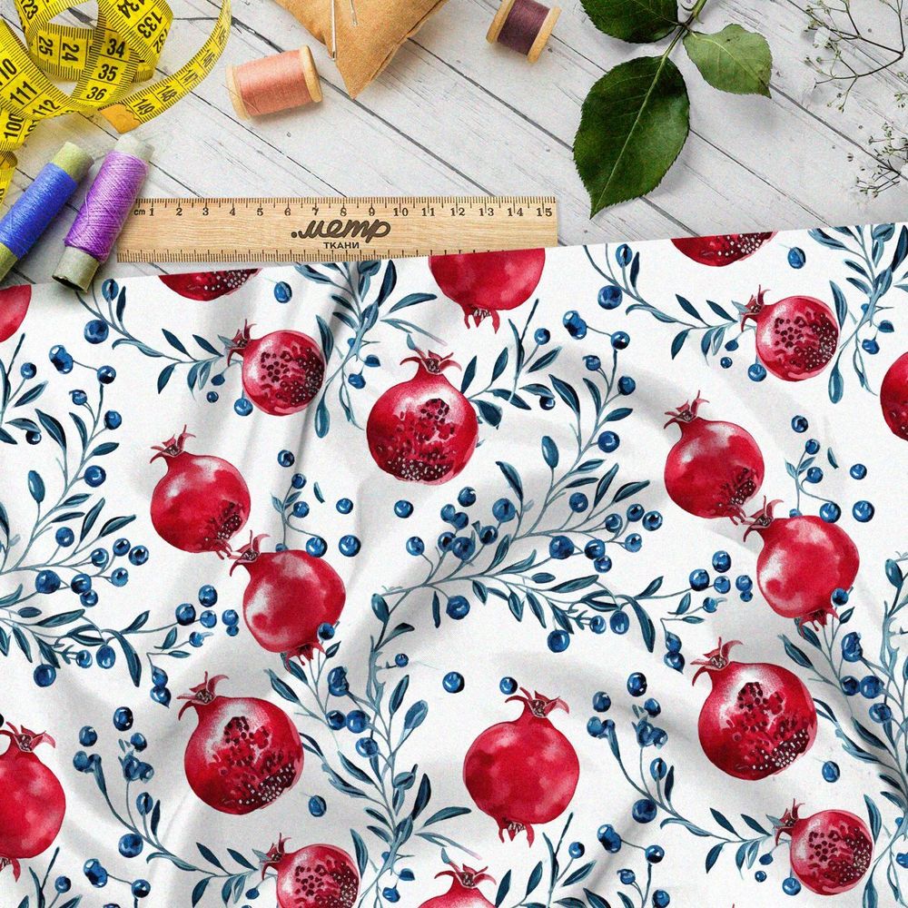 Ткань премиум шифон плоды граната с голубыми ягодами
