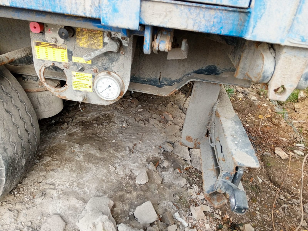 Тонар 9598 Полуприцеп зерновоз 9598