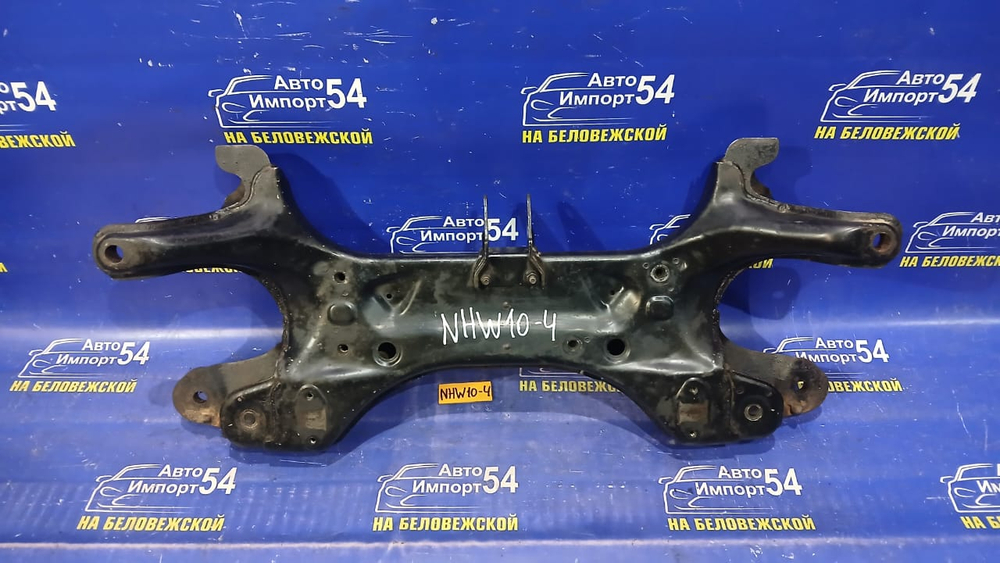 Балка передняя поперечная TOYOTA PRIUS 1998