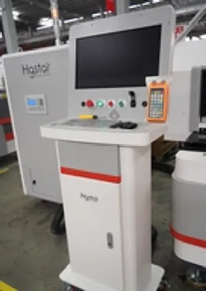 Лазерный станок HGTECH SMART8015PRO с защитной кабиной и сменным столом для резки листов металла