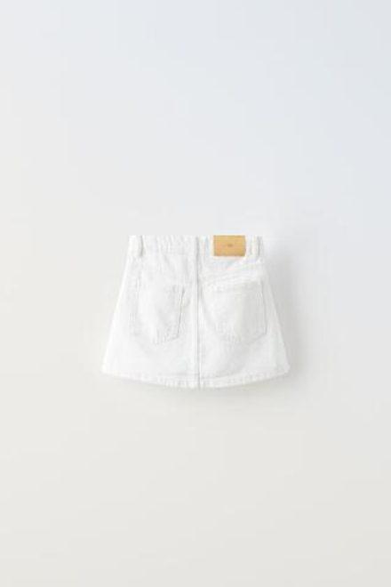 ZARA ДЖИНСОВАЯ МИНИ-ЮБКА, БЕЛЫЙ