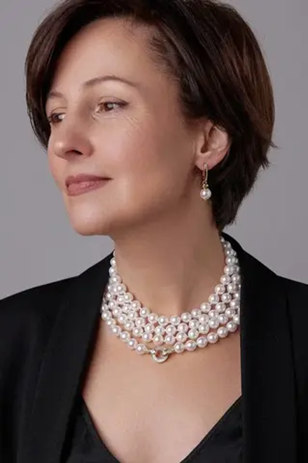 Нить 160 см кремового жемчуга Swarovski диаметром 1 см с золотой застежкой из цирконов