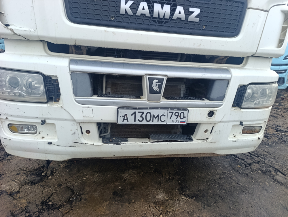 КамАЗ 5490 4x2 Седельный тягач 5490-095-68 (Дизельный, 12,0 л, 428 л.с., МТ)