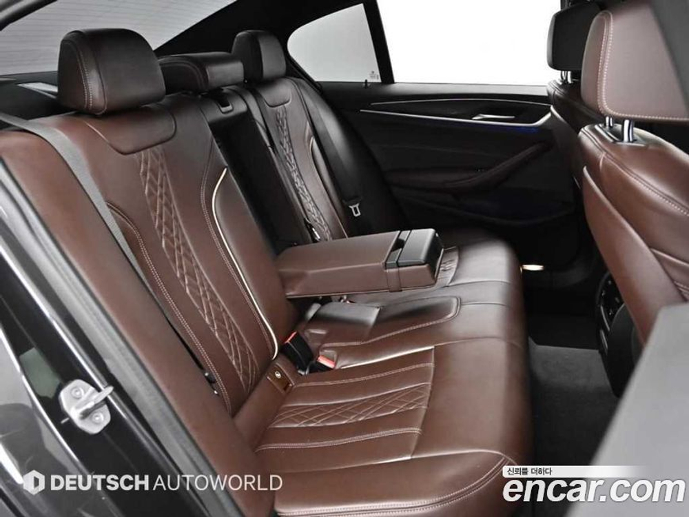 BMW 5 Series (G30) 523d xDrive M Sports (10.2020)