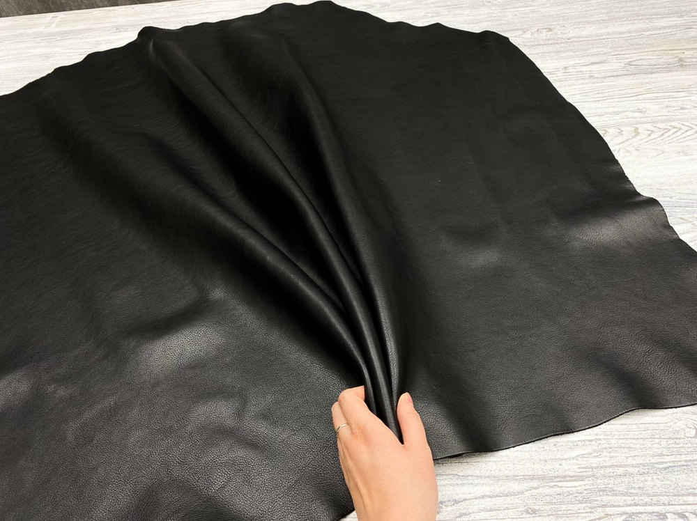Vacchetta Extrella Nero (1,6-1,8 мм), цв. Черный, натуральная кожа