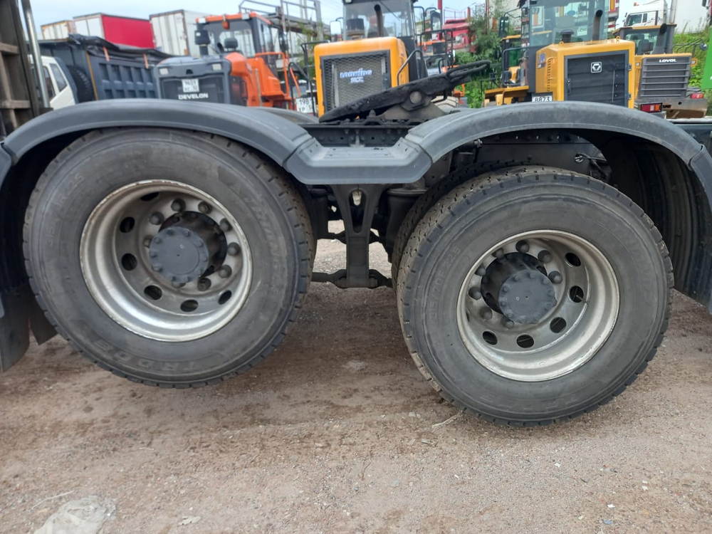 FAW JH6 6x4 Седельный тягач CA4250P25K15T1NE5A80 (Газовый, 12,5 л, 430 л.с., МТ)