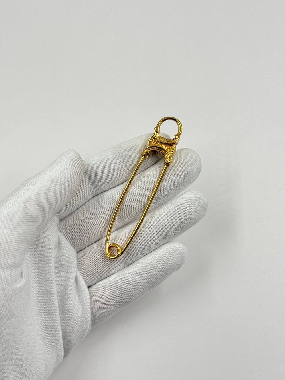 Брошь в виде булавки Celine