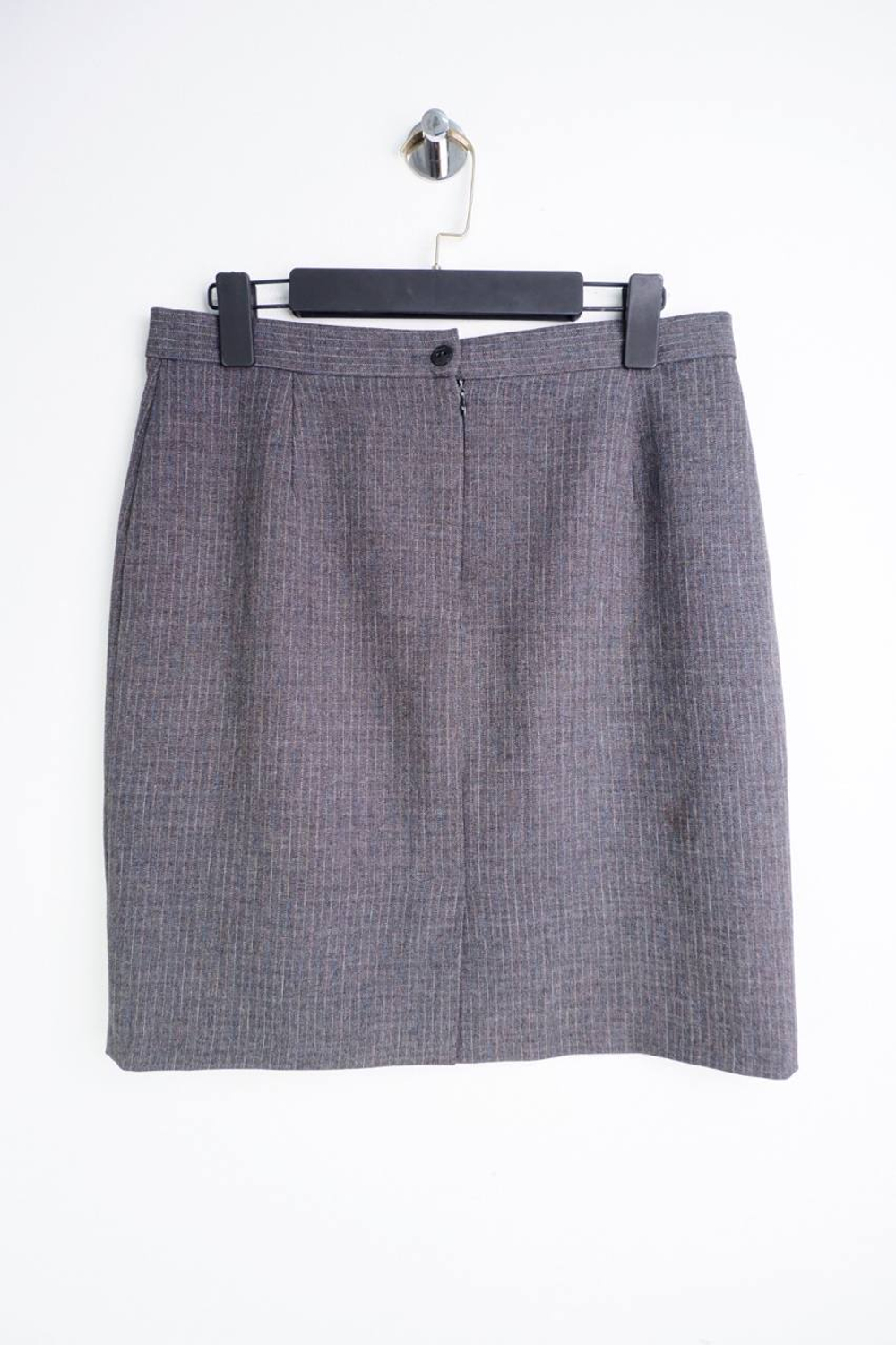 Юбка для офисного образа, визуально на 46 размер