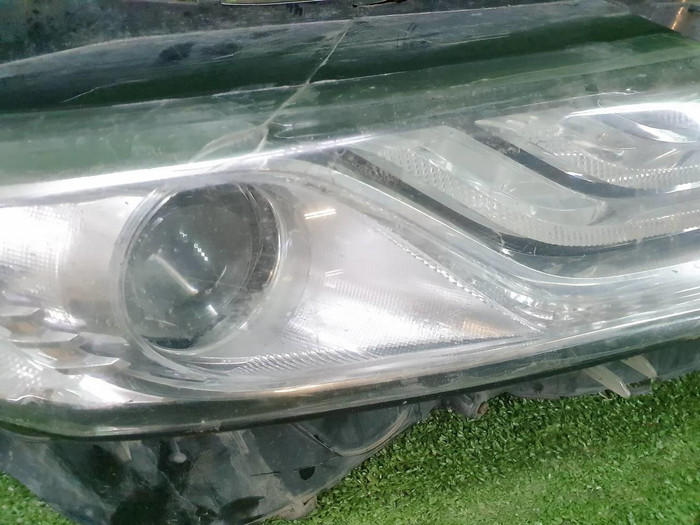 Битая Фара правая Toyota Camry xv70 (2017-2021) LED