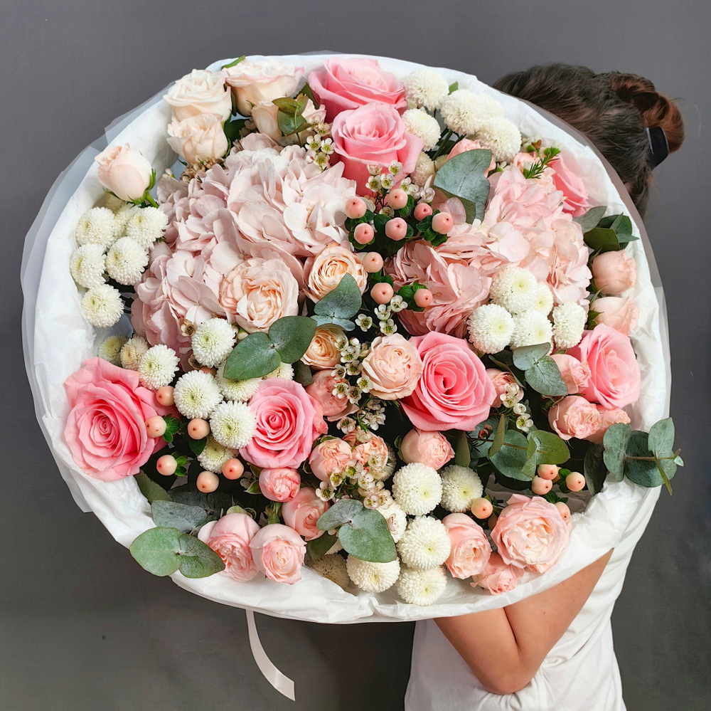 Авторский букет в розовой гамме