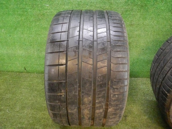 Шина Комплект шин Pirelli P-zero R20 R21