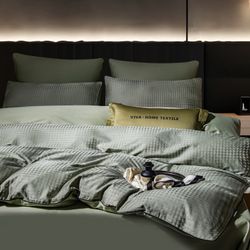 Комплект постельного белья на резинке Сатин-Жаккард Тессоро «Матовая россыпь»