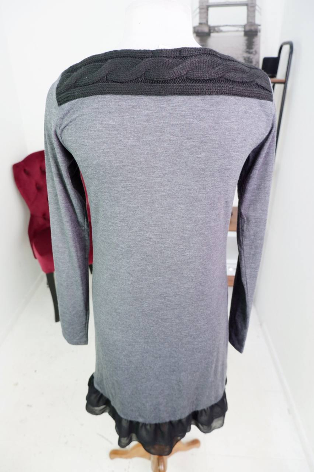 Платье Intimissimi базового цвета, маркировка М, визуально на 46 размер