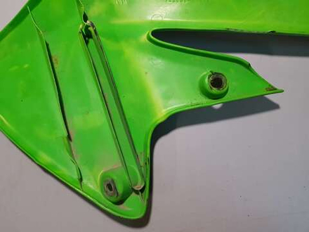 пластик боковой правый Kawasaki KX250F 2004