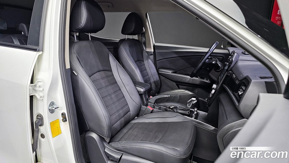 KG Mobility (Ssangyong) Very New Tivoli Бензин 1.5 2WD (09.2019)