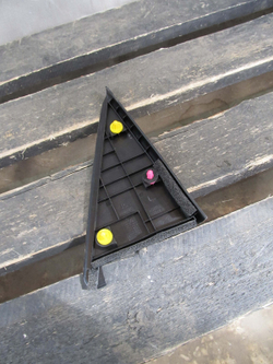 Накладка двери правая задняя Kia Sorento 2 (XM)  Б/У Оригинал 839202P000