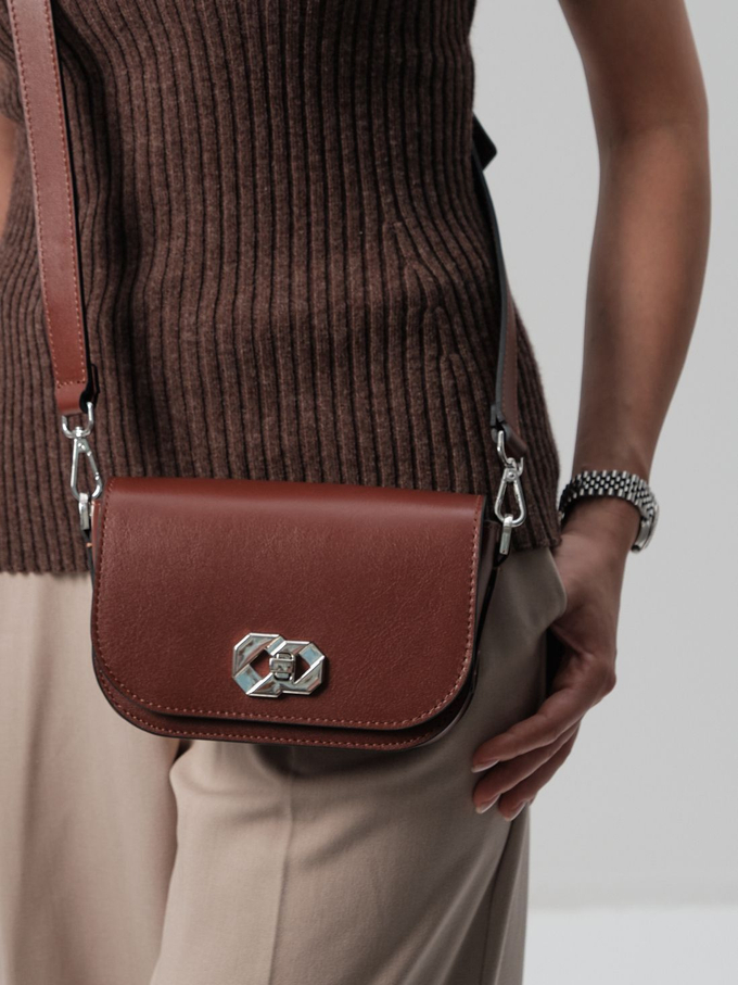 Сумка кожаная кросс-боди коричневая