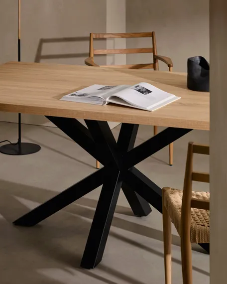 Analy Стул из массива дуба с черной отделкой и сиденьем из веревки