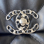 Chanel 19 Large 30 cm