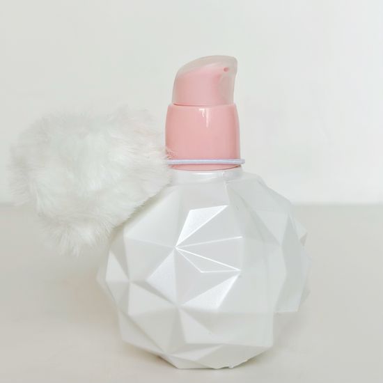 Крем для рук с дозатором