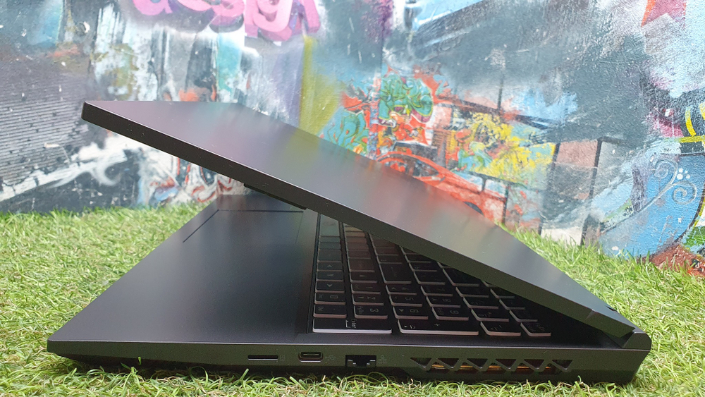 Игровой COLORFUL i5-12/16Gb/RTX 3050 4Gb/144Hz/Evol X15 XS 22 a10205400040/Windows 10