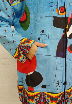 Двусторонняя куртка, по мотивам абстрактной живописи Жоан Миро и иллюстраций из Бревиария короля Мартина Арагонского