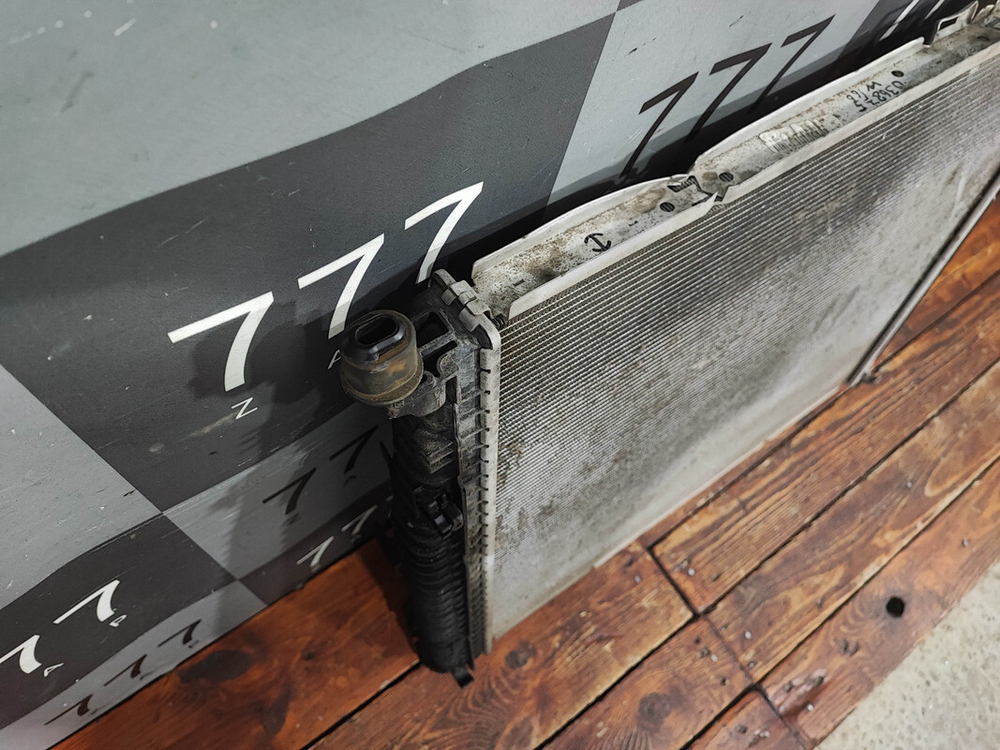 Радиатор двигателя Mercedes ML GLE (W166) Б/У Оригинал A0995004803