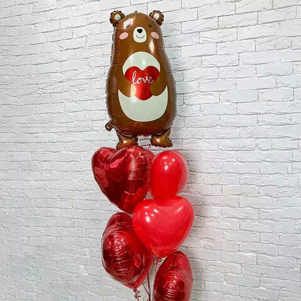 Композиция из шаров Мишка и красное сердце_2