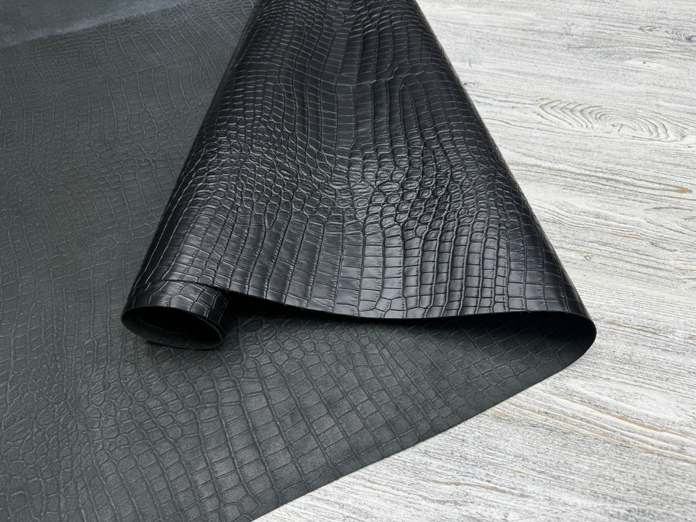 Crocco Matt Nero (0,8-1,0 мм), цв. Черный, натуральная кожа