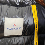 Пуховик Moncler