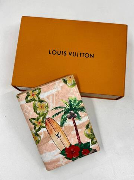 Обложка на паспорт Louis Vuitton