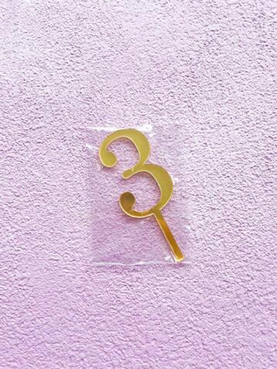 Топпер цифра «3» золото, акрил, 8 см