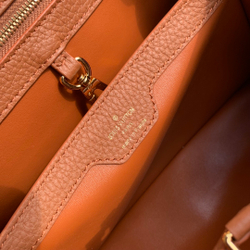 Louis Vuitton Capucines MM